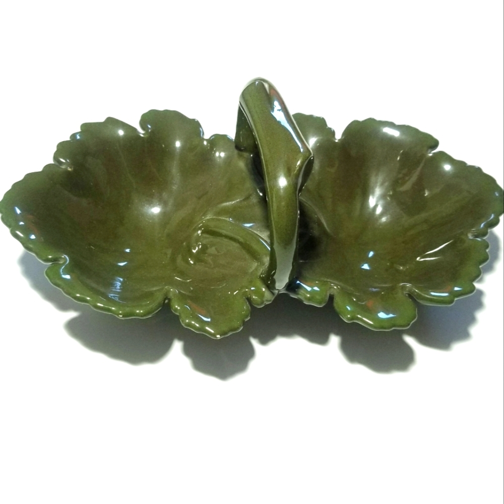 Double Leaf dish
